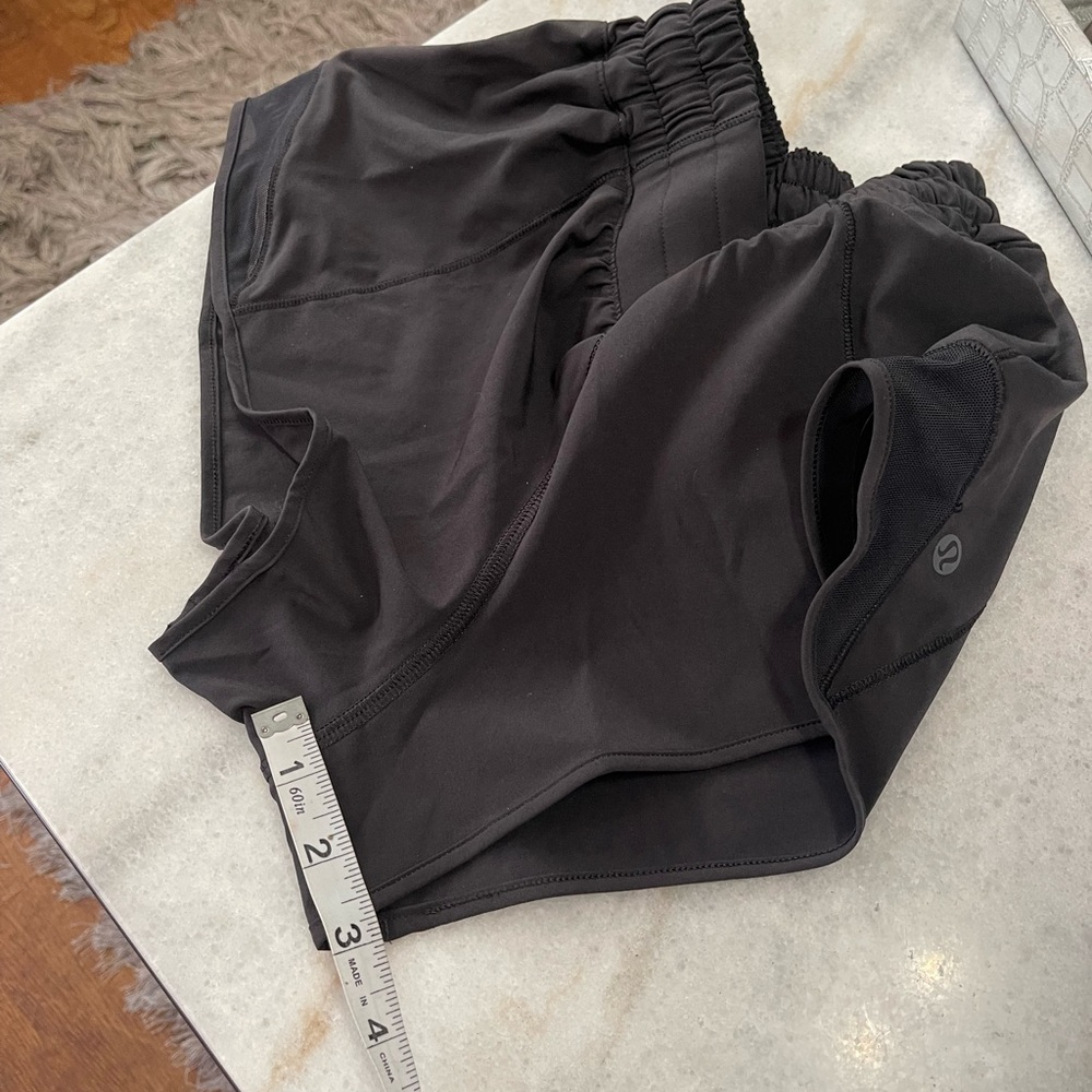Lululemon" Hooty Hot Low Rise Short-Black - Picture 15 of 16